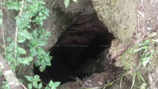 बैतडीको ग्वाल्लेक केदारमा रहेको अलौकिक गुफा