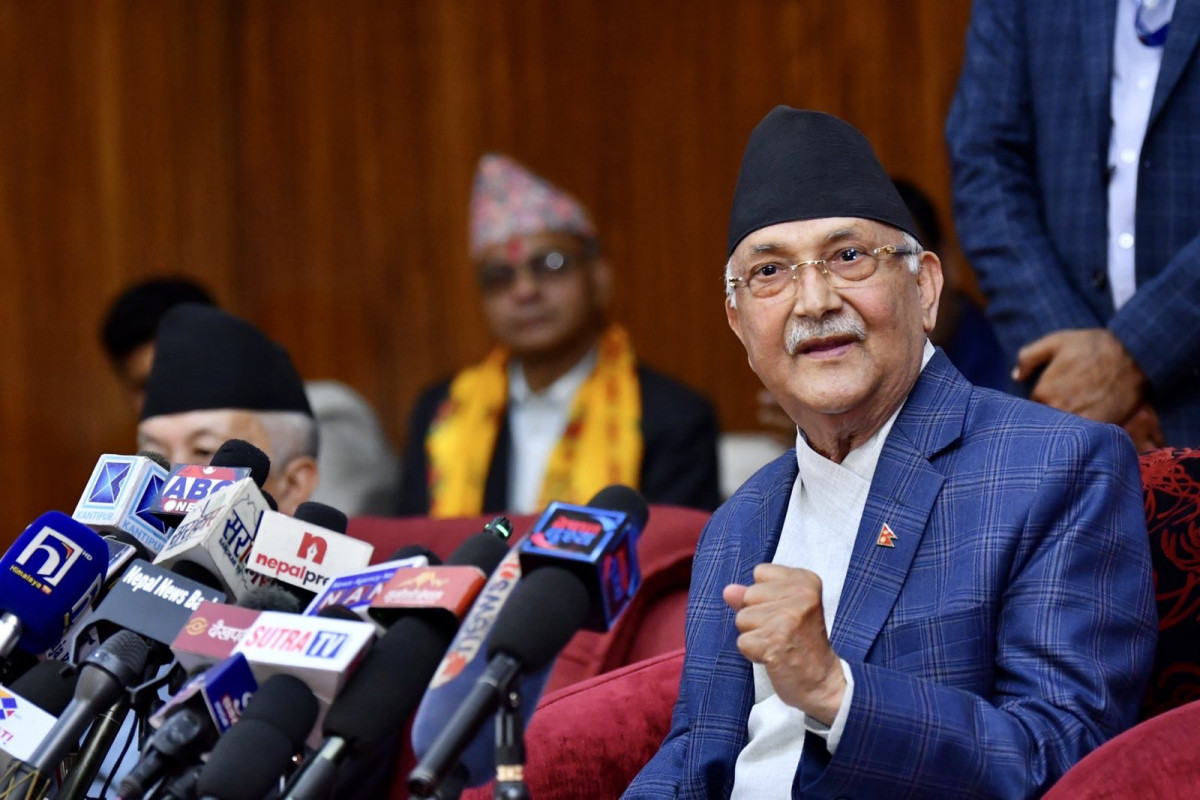 आउँदो चुनावमा बहुमत ल्याउने ओलीको दावी