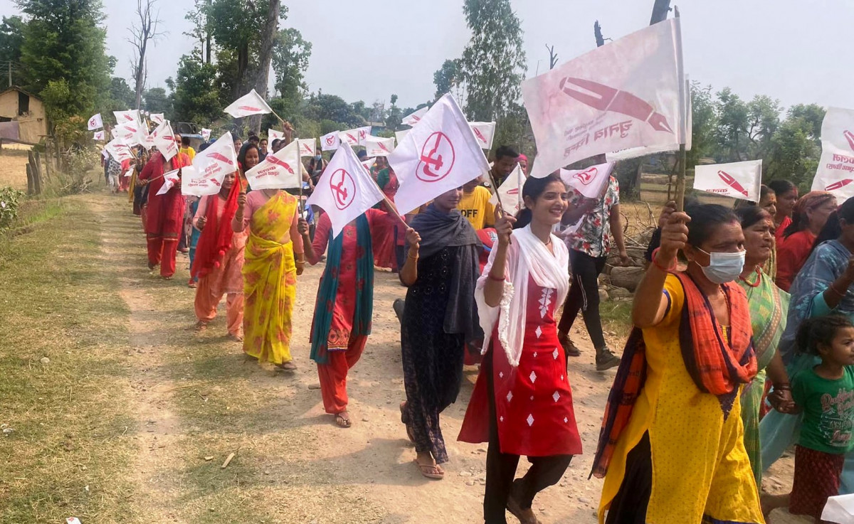 कञ्चनपुरमा आचारसंहिता विपरीत प्रचार सामग्री