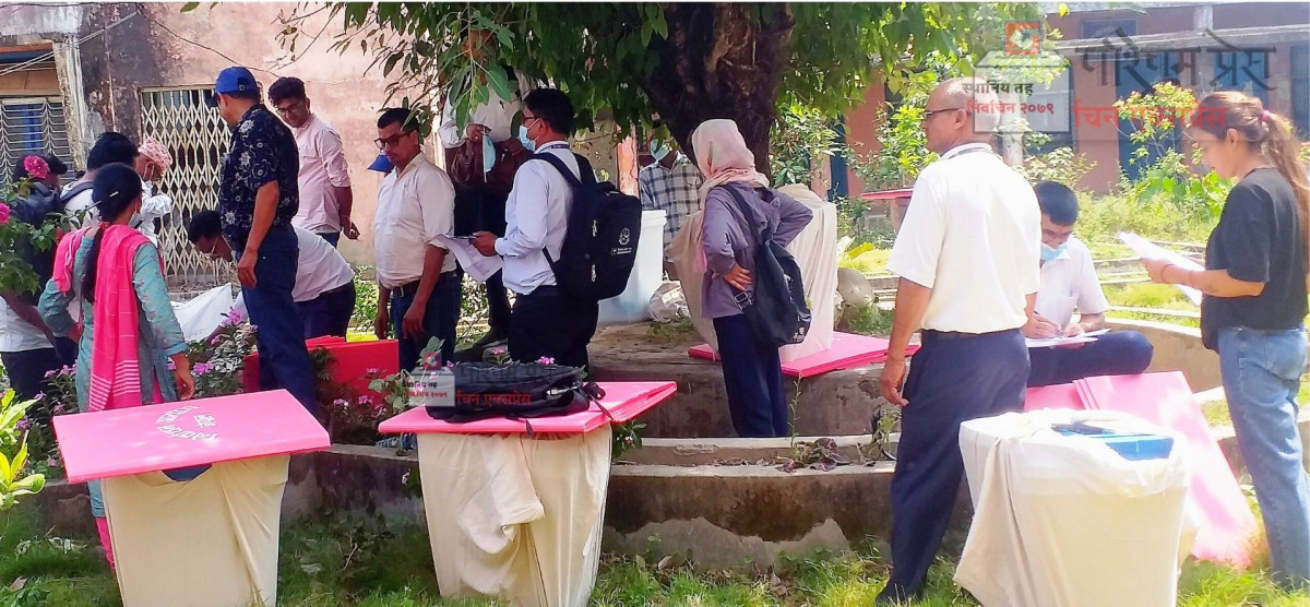 कञ्चपुरमा निर्वाचनको तयारी पुरा , मतदान केन्द्रमा खटाइए कर्मचारी