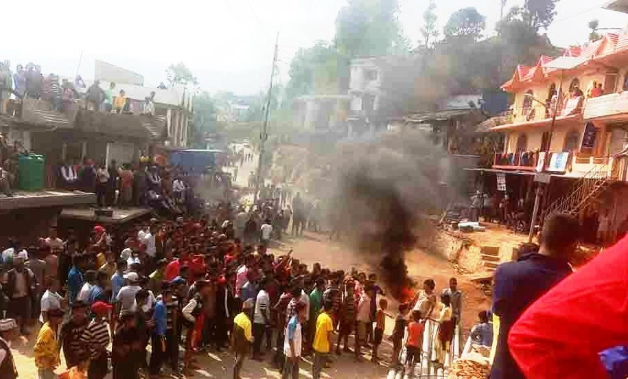 अछाममा युवक मृत्यु प्रकरण : चार दिनदेखि शव घटनास्थलमै