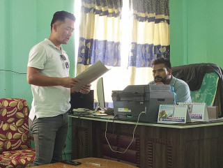 कञ्चनपुरमा अघोषित विद्युत् कटौती, कार्यालय भन्छ–नियमित समस्या हो