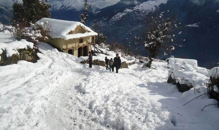 दार्चुलाको लेकाली भेगमा हिमपात 