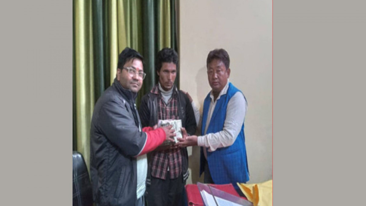 दार्चुलामा पवन महरा मृत्यु प्रकरण ; भारतिय पक्षले गल्ती स्वीकार गर्दै मृतकको परिवारलाई १० लाख रुपैयाँ भारु राहत उपलब्ध