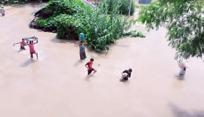 वर्षेनी बाढीले तर्सिएका टिकापुरवासी, कृत्रिम अभ्यास हुन्छ तर कार्यान्वयन हुदैन