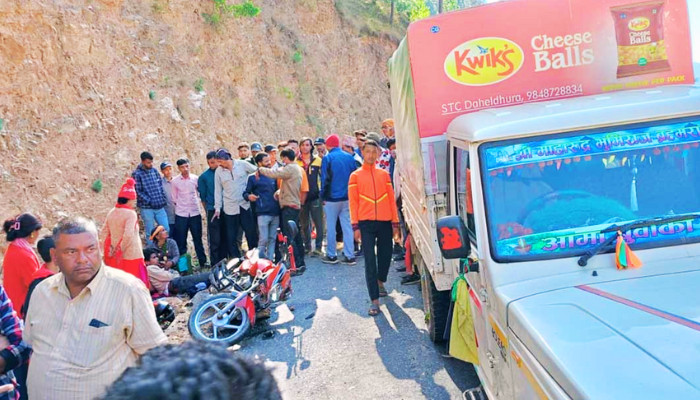 बैतडीमा सवारी दुर्घटनामा परी एक जना गम्भीर घाइते