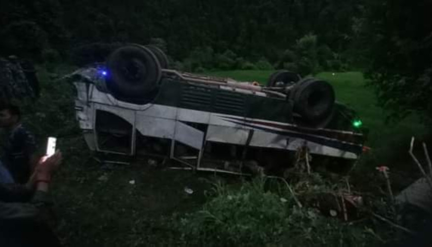 यी हुन् डोटी बस दुर्घटनामा घाइते १७ जना (विवरणसहित)