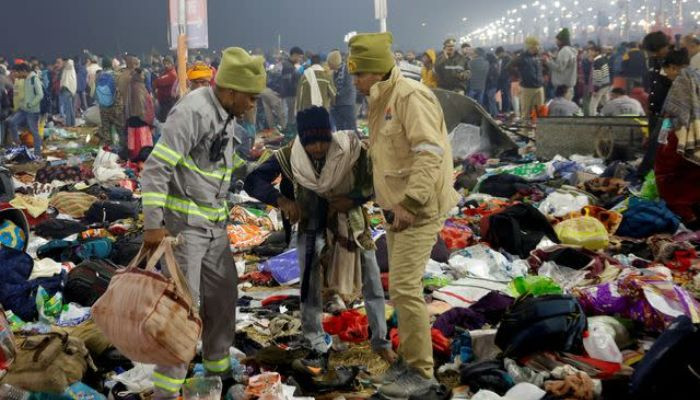 कुम्भ मेलामा भागदौड मच्चिँदा कम्तीमा १५ जनाको मृत्यु
